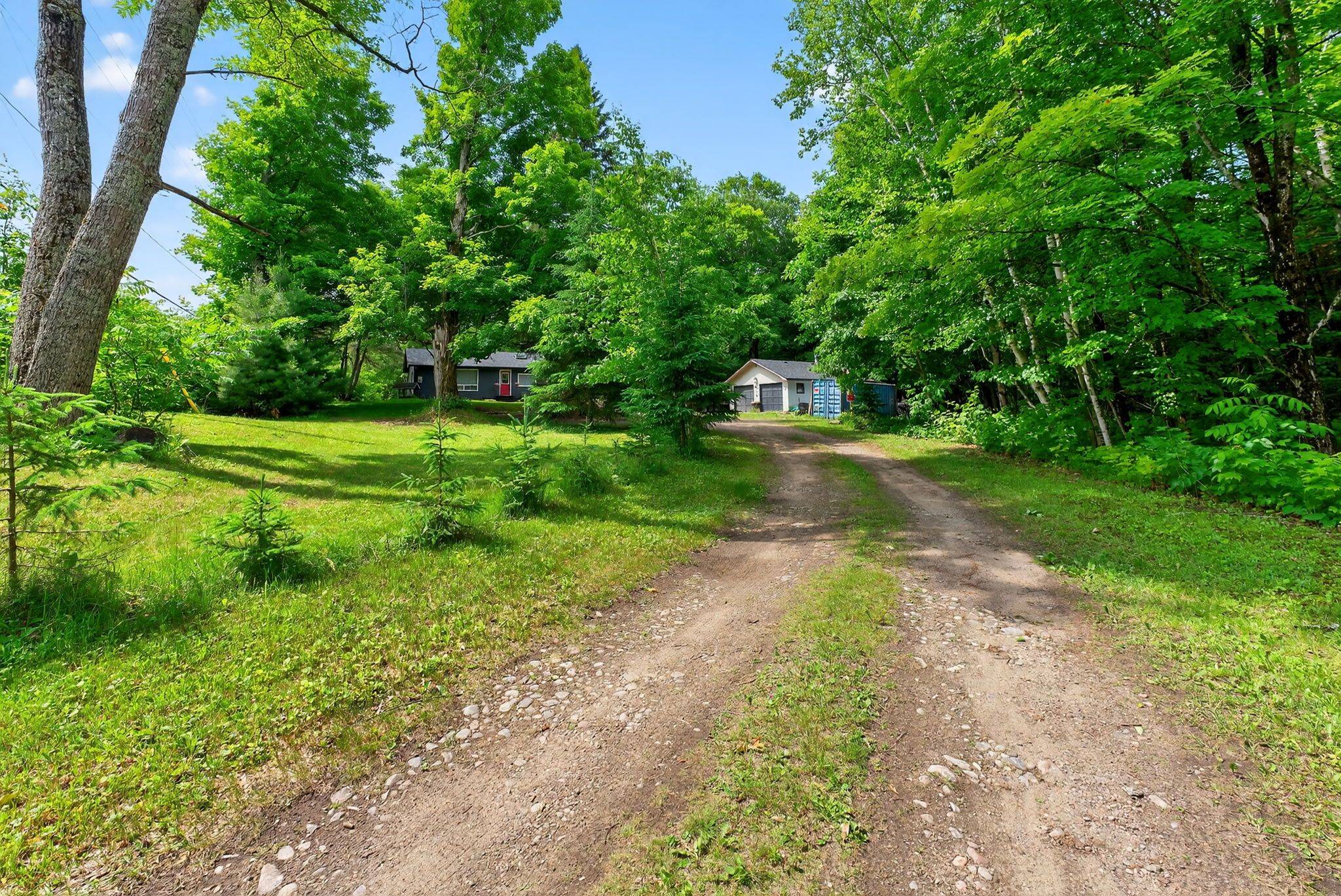 Algonquin Highlands, ON K0M 1J2,17377 35 HWY