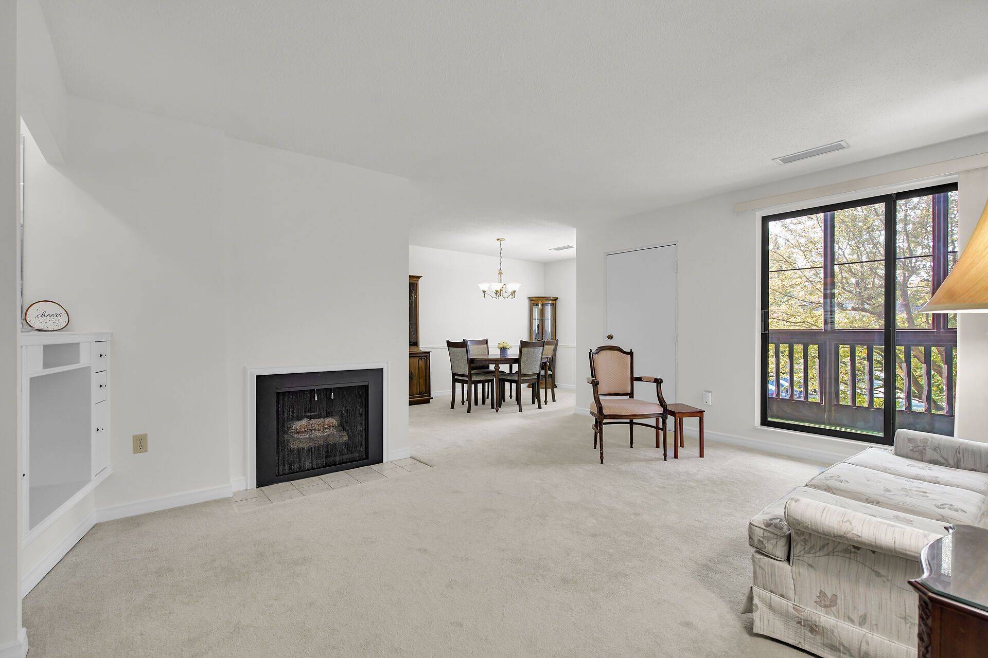 London North, ON N6H 4P8,300 Everglade CRES #213