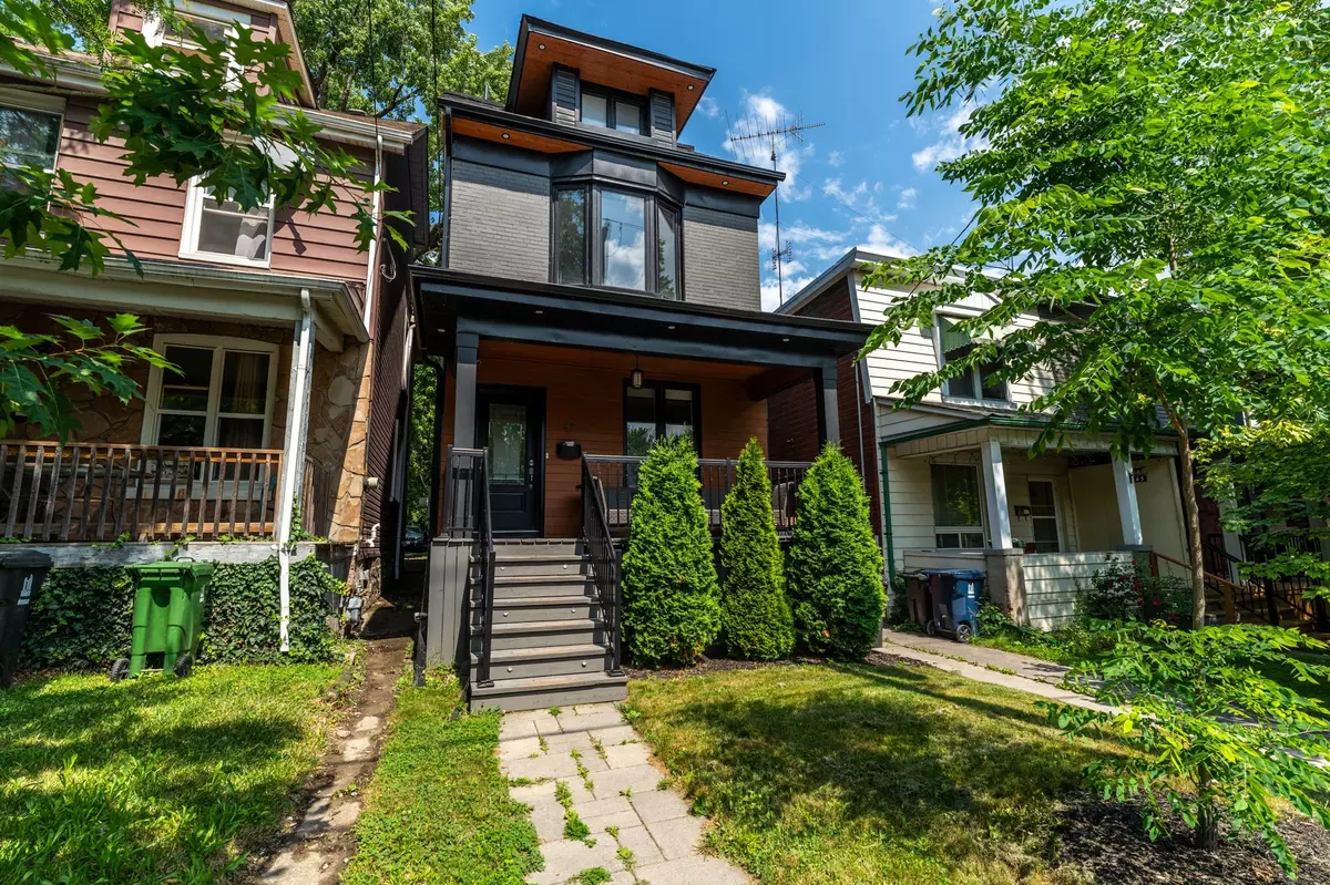 Toronto E01, ON M4M 2Y2,45 Marjory AVE #Bsmt