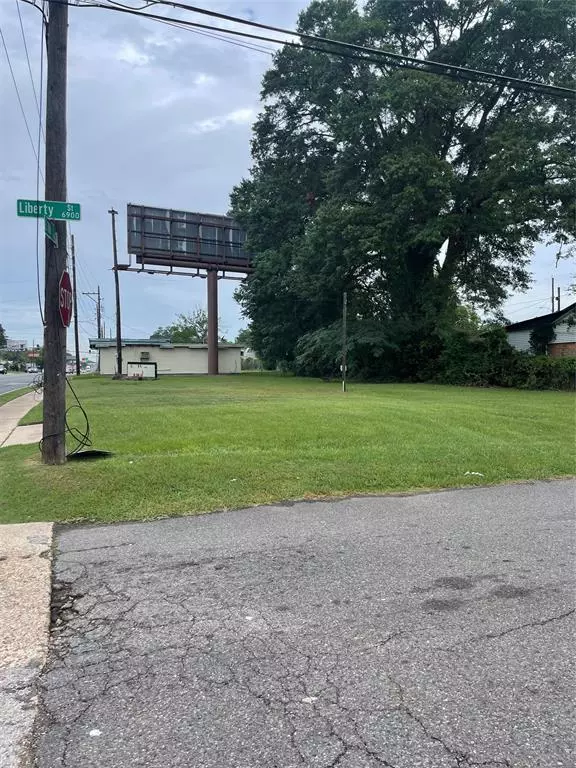 636 70th Street E, Shreveport, LA 71105