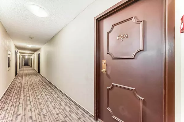 Calgary, AB T2R0H7,718 12 AVE Southwest #606
