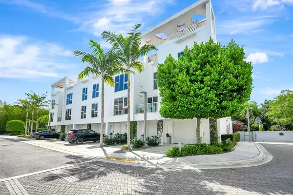 Miami, FL 33137,455 NE 39th St #205