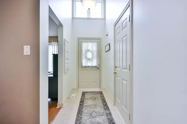 Barrie, ON L4M 6V5,13 Couples CT