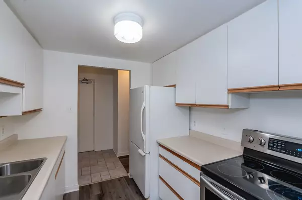 Collingwood, ON L9Y 2C8,184 Eighth ST #203