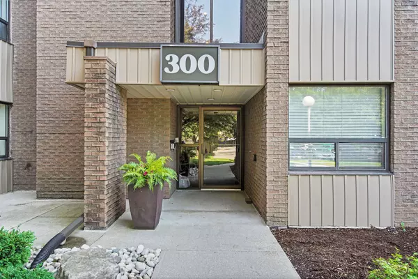 300 Everglade CRES #213, London North, ON N6H 4P8