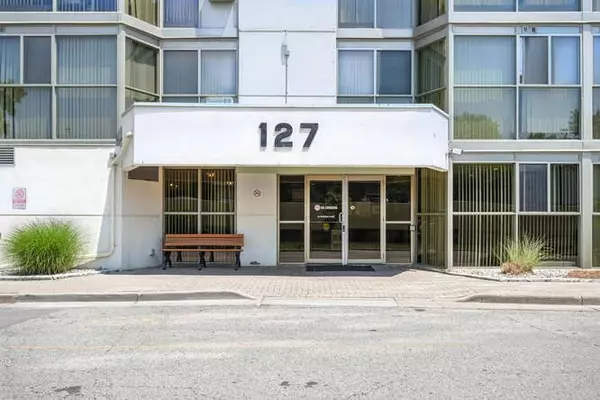 London South, ON N6J 4J7,127 Belmont DR #701