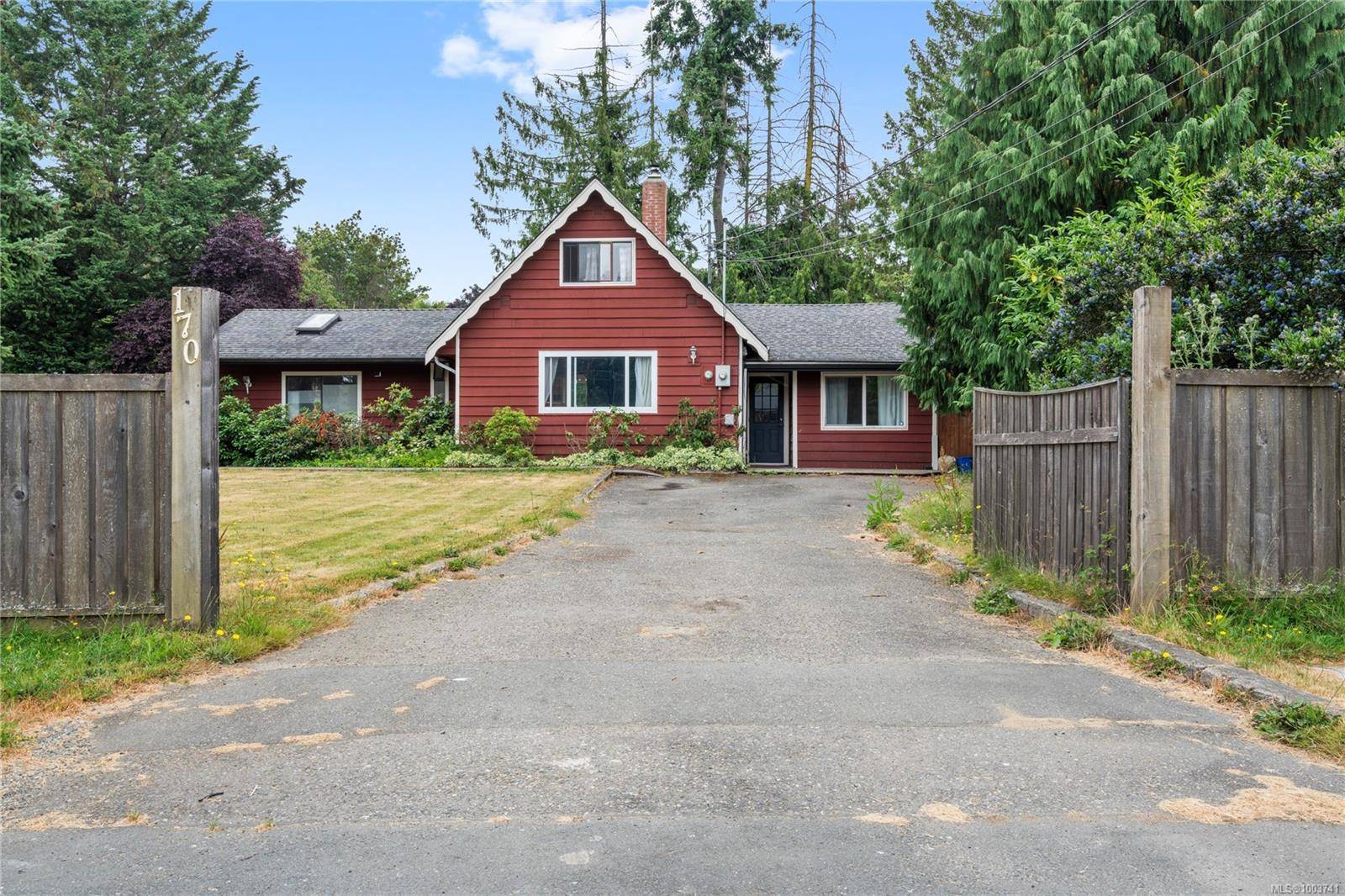 170 Stanford Ave E, Parksville, BC V9P 1M2