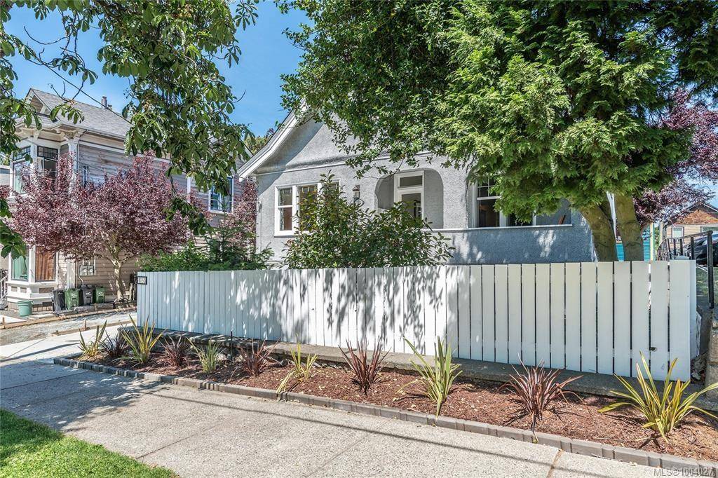 Victoria, BC V8V 3R2,1150 Pandora Ave
