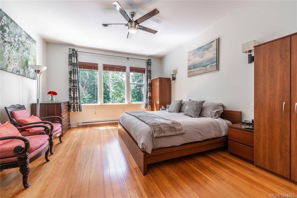 Victoria, BC V8V 3R2,1150 Pandora Ave
