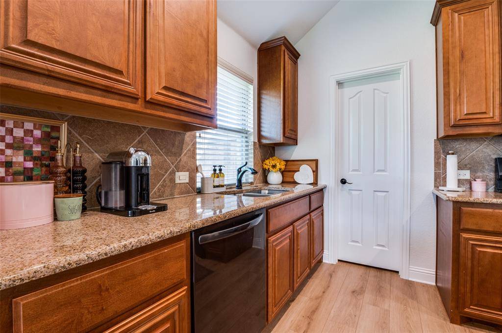 Midlothian, TX 76065,5041 W Fall Drive