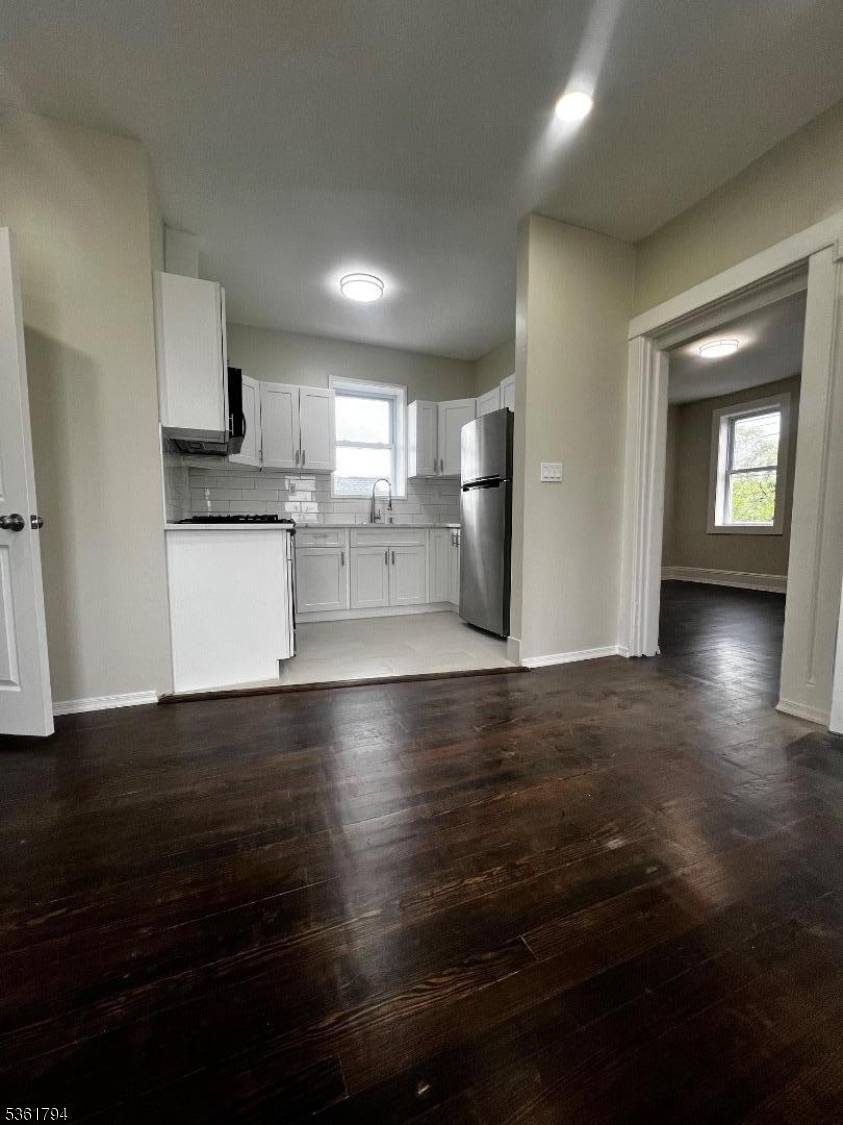 Lodi Boro, NJ 07644,62 Garibaldi Ave #2