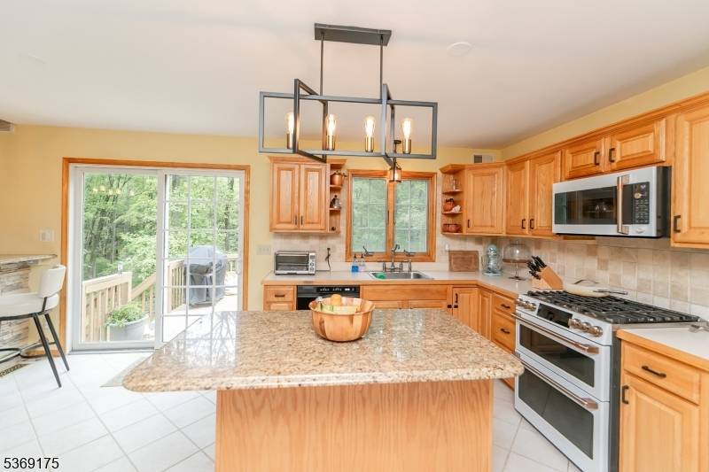 Lebanon Twp., NJ 08826,167 Buffalo Hollow Rd