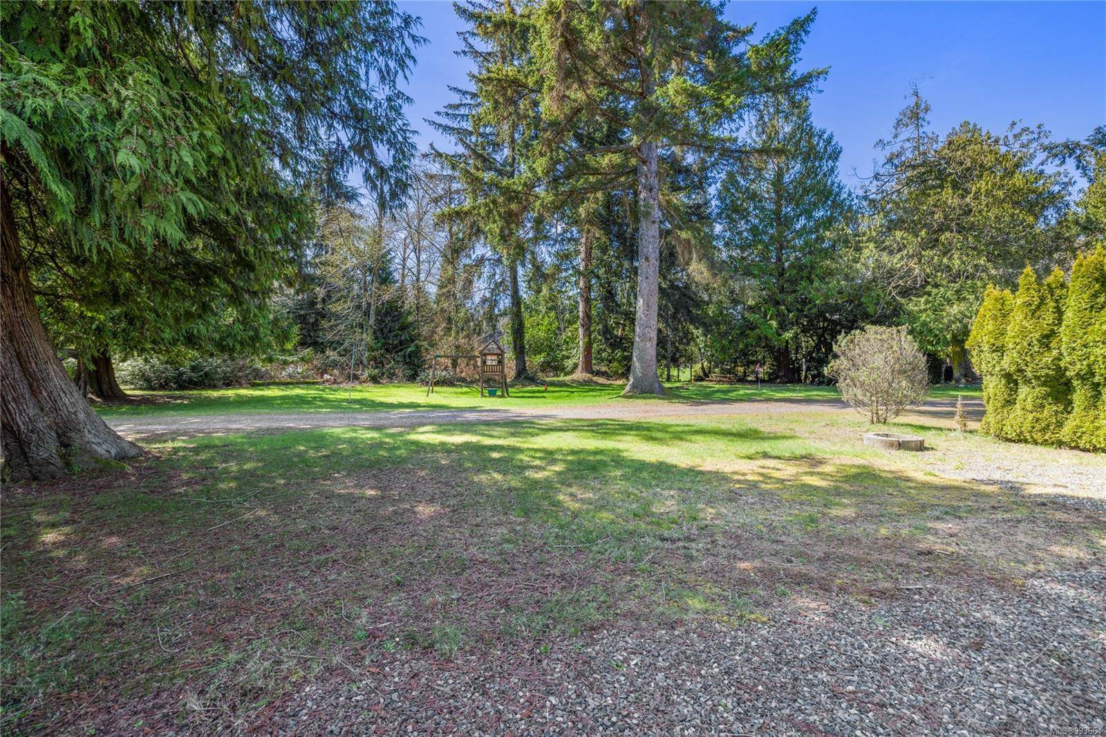 Qualicum Beach, BC V9K 2E1,6050 Island Hwy W #34
