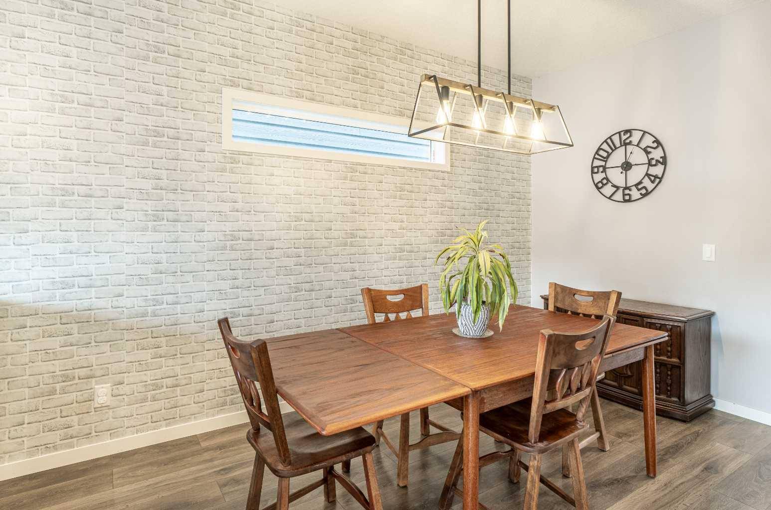Calgary, AB T3M 2M8,94 Masters CRES Southeast