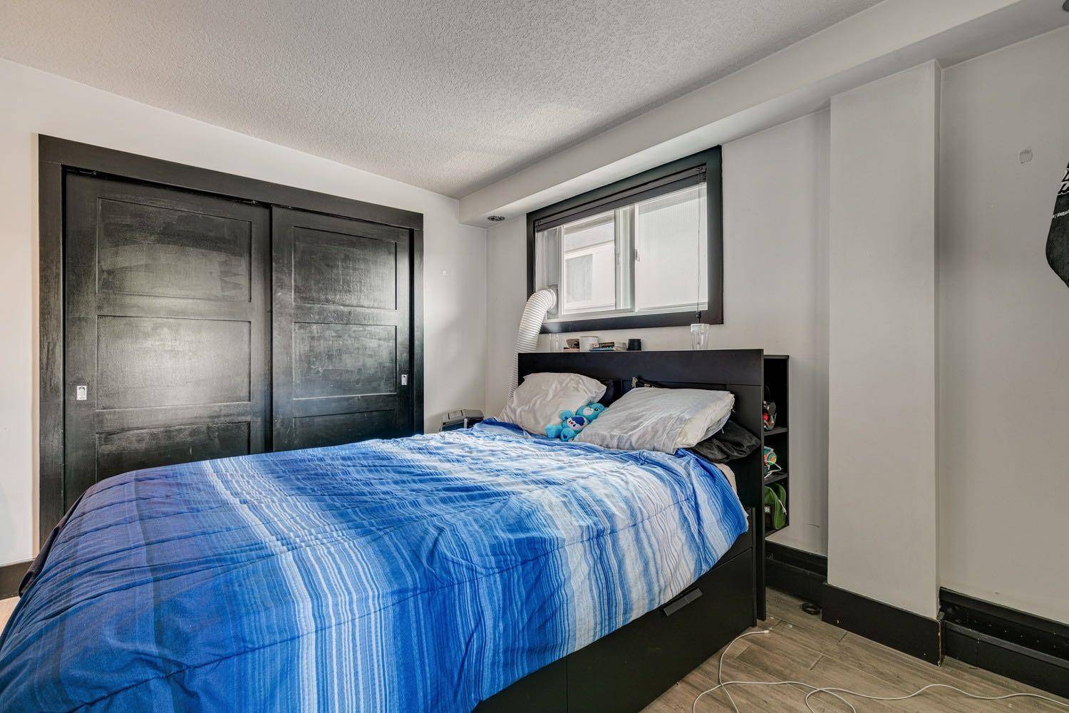 Calgary, AB T2T 4E3,1815 16 ST Southwest #403