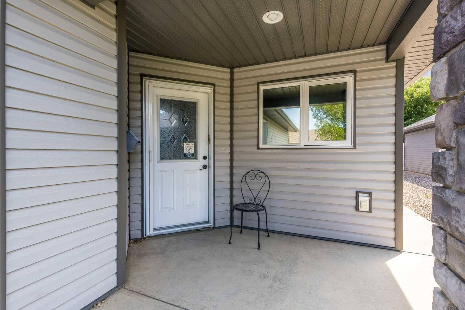 Medicine Hat, AB T1B 0E4,110 Chartwell PL Southeast
