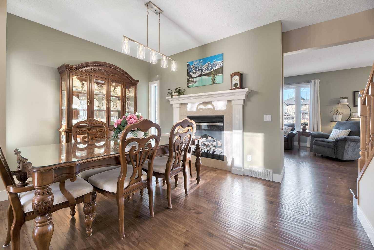 Calgary, AB T3G 5S9,266 Rockborough GN NW