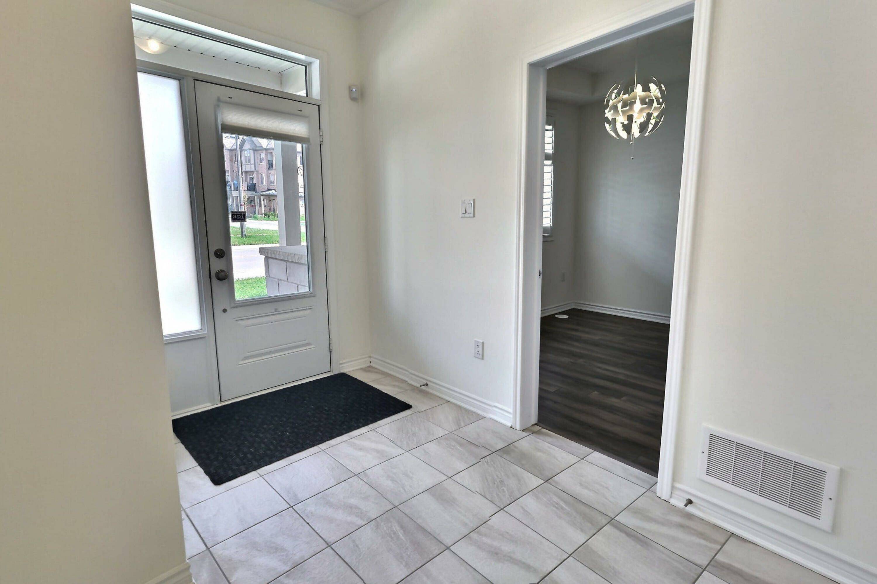 Markham, ON L6B 1M9,66 Cornell Centre BLVD
