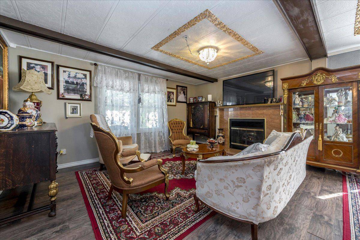 Innisfil, ON L9S 1P2,43` Linden LN