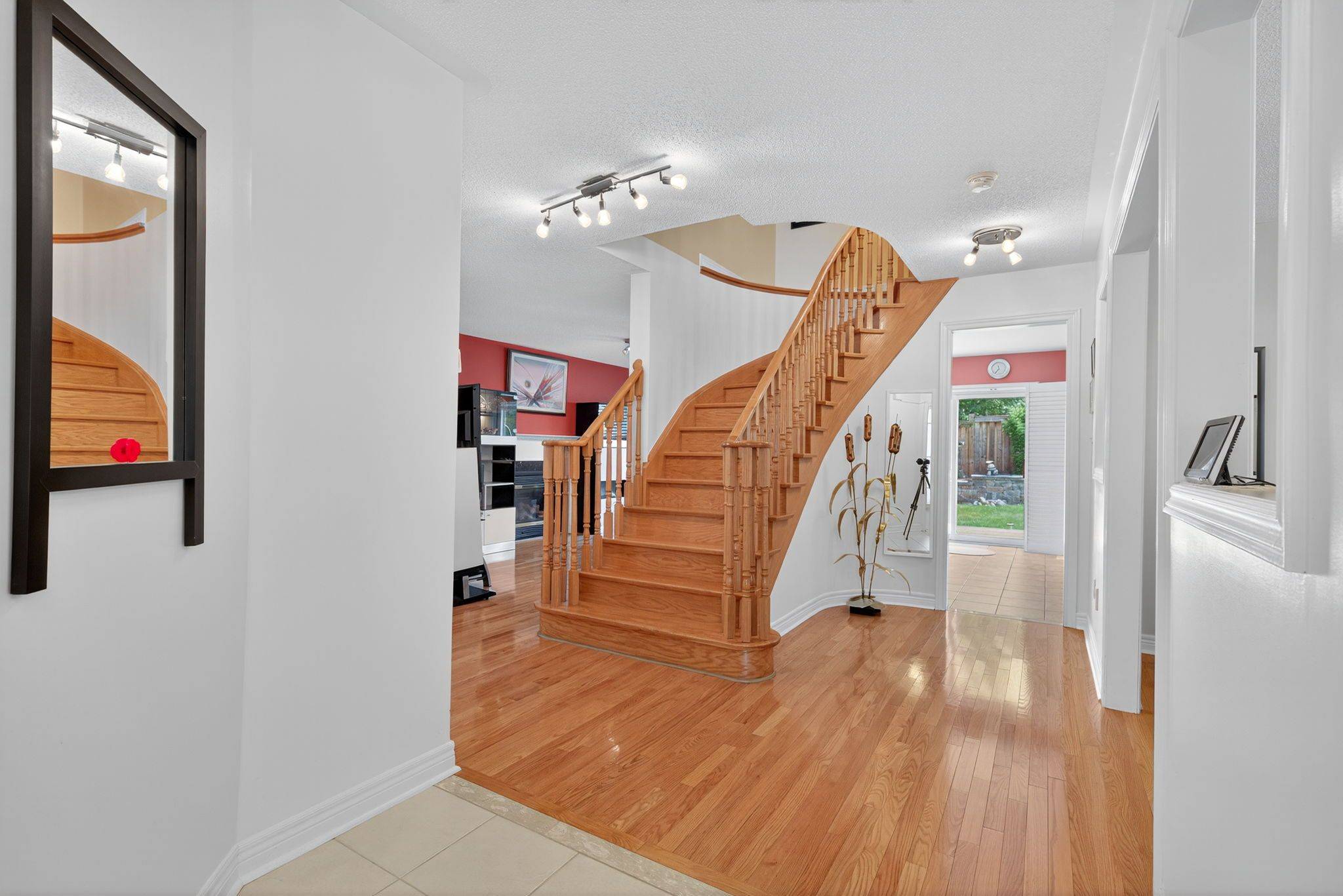 Barrie, ON L4N 0T1,38 Prince Of Wales DR