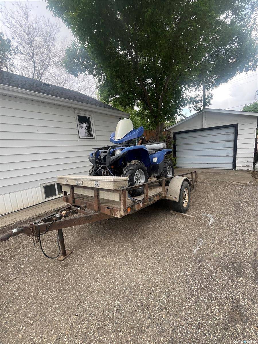 Kindersley, SK S0L 1S0,212 6th AVENUE W