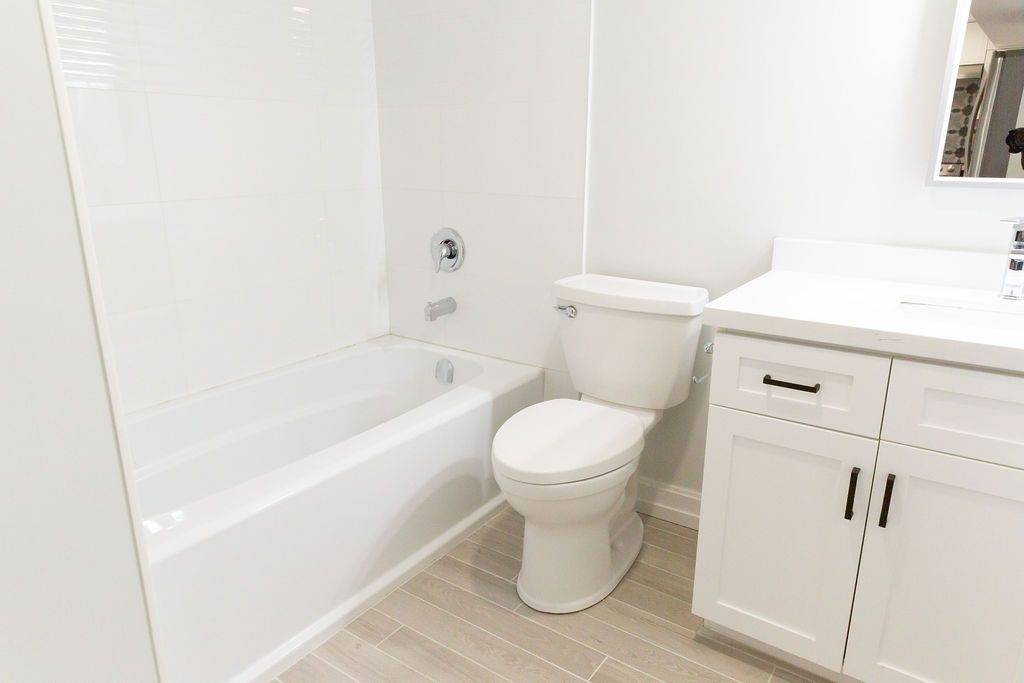 Mississauga, ON L5G 4J4,1046 Caven ST #Lower