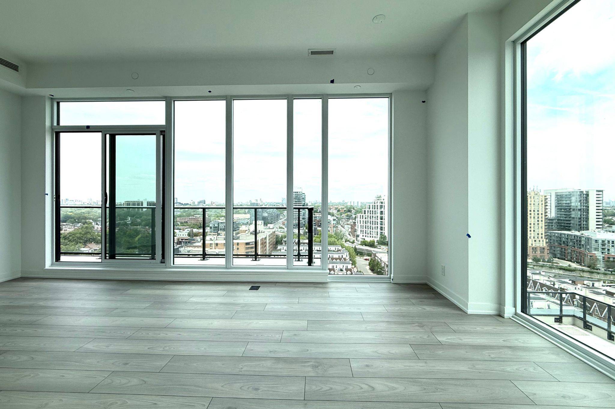 Toronto W01, ON M6K 0J2,285 Dufferin St ST #1305