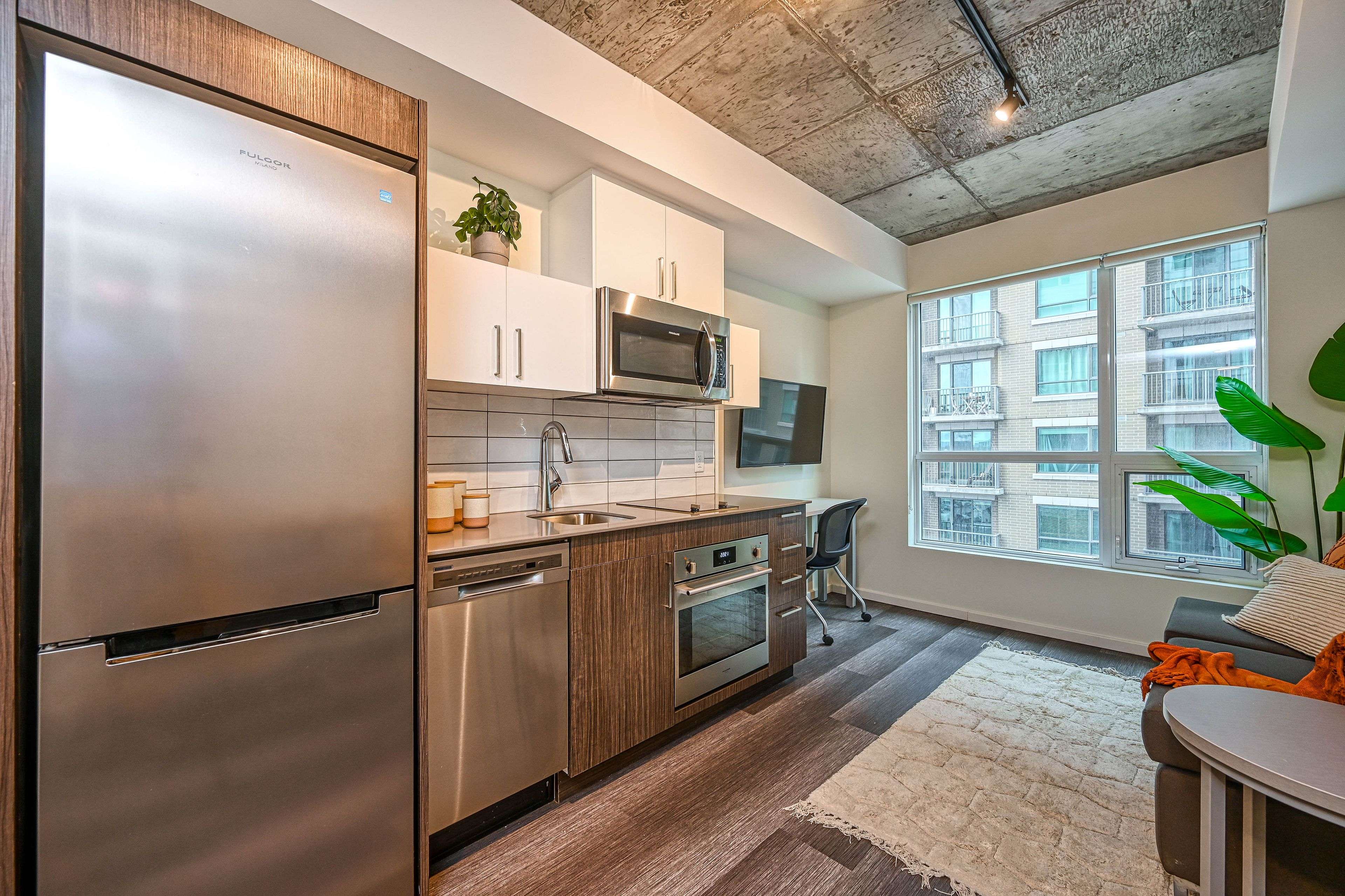 Lower Town - Sandy Hill, ON K1N 6A9,211 Besserer ST #1008