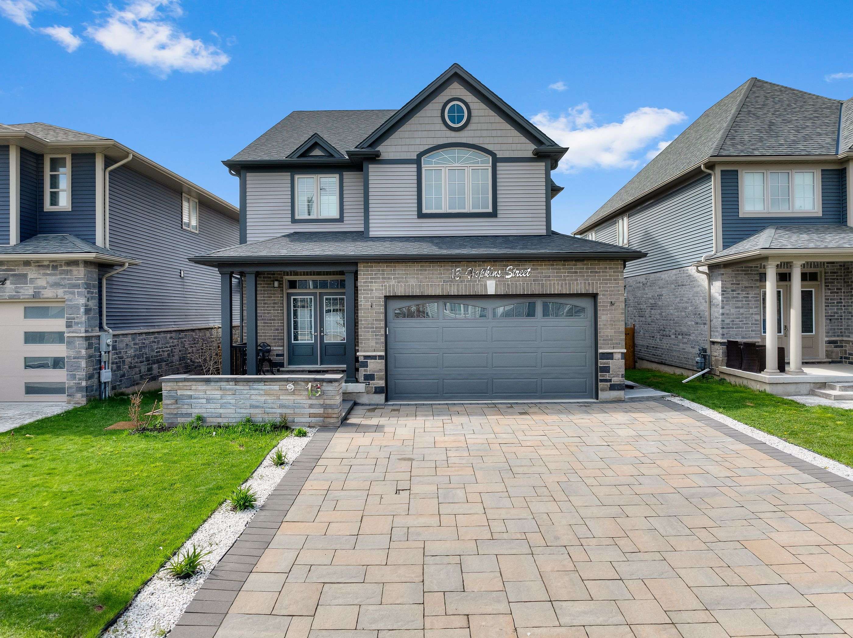 13 Hopkins ST, Thorold, ON L2V 0E9
