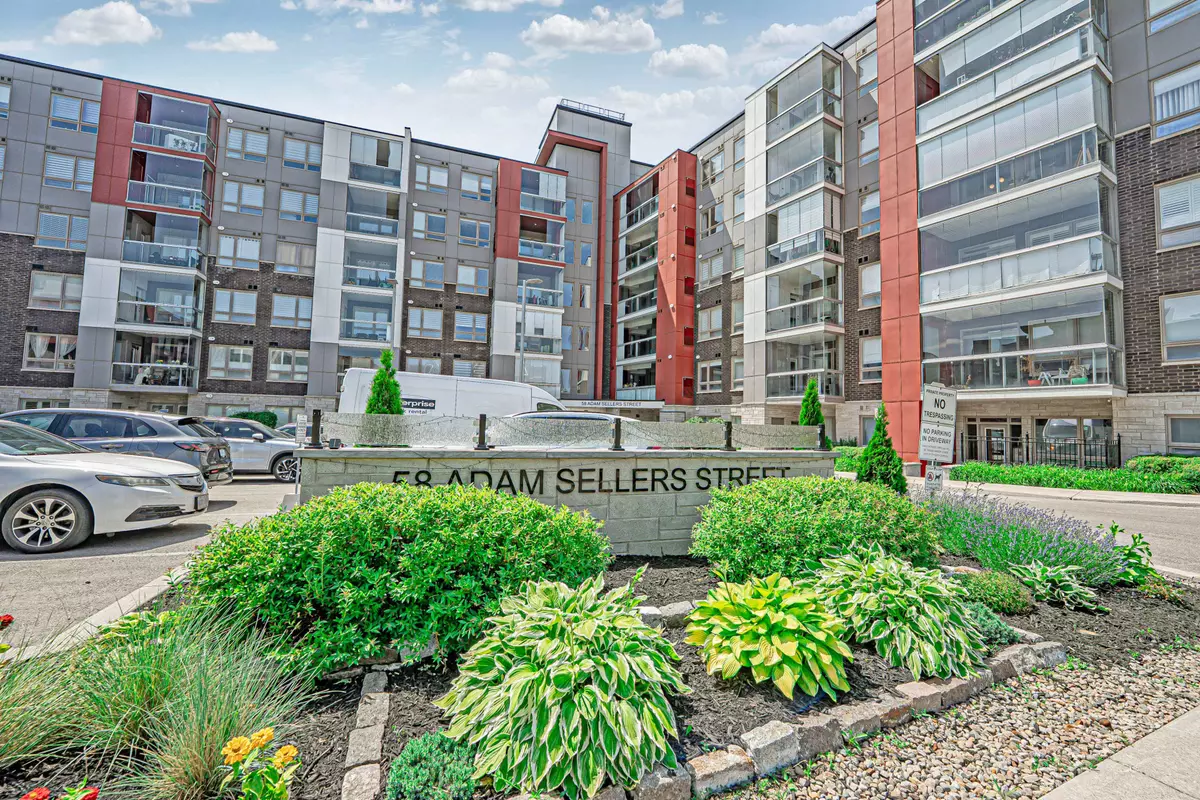Markham, ON L6B 1P5,58 Adam Sellers ST #407