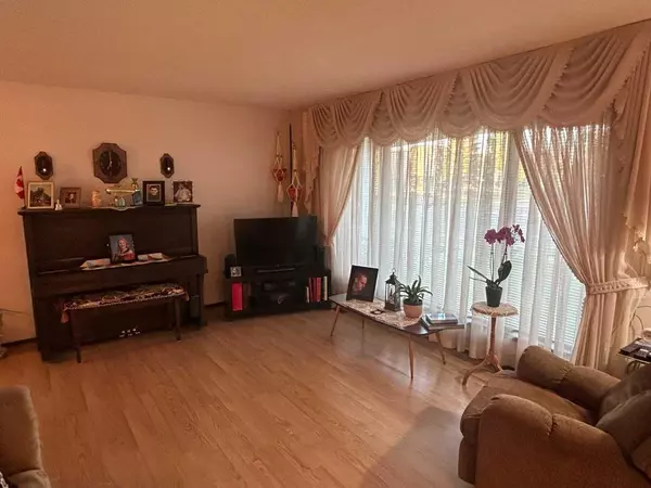Vermilion, AB T9X 1R6,4602 49 AVE