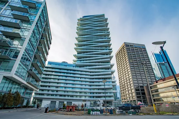 Toronto C01, ON M5E 0A4,15 Queens Quay N/A E #2403
