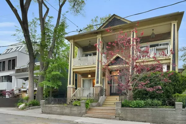 23 Fernwood Park AVE, Toronto E02, ON M4E 3E9