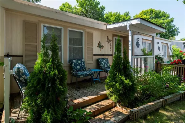 Innisfil, ON L9S 1P2,43 Linden LN