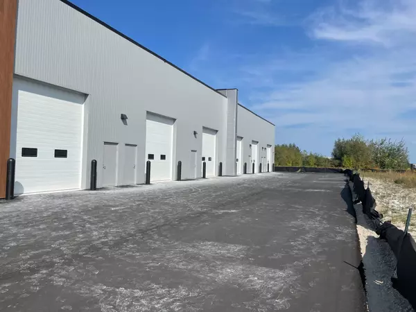 Barrie, ON L4N 6H4,47 Mills RD #2