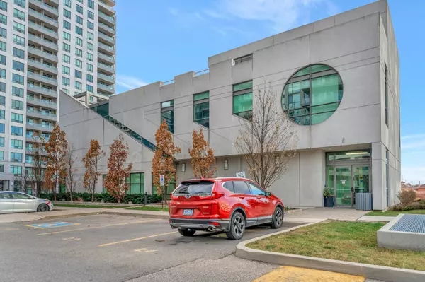 Mississauga, ON L5B 0K6,339 Rathburn RD W #1516