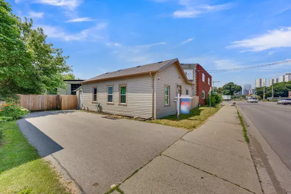 London East, ON N6B 1N2,101 Hamilton RD