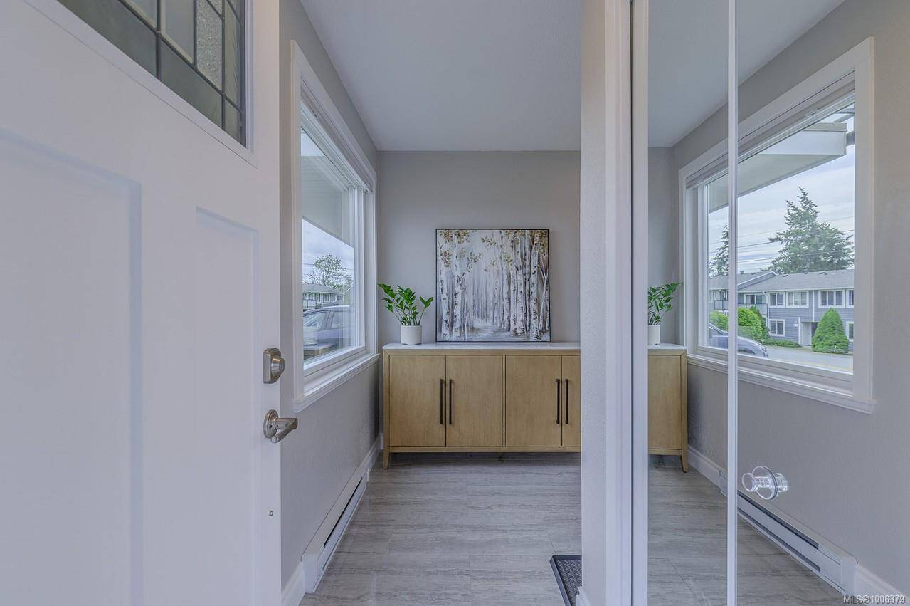 Nanaimo, BC V9R 1A8,507 Ninth St #24