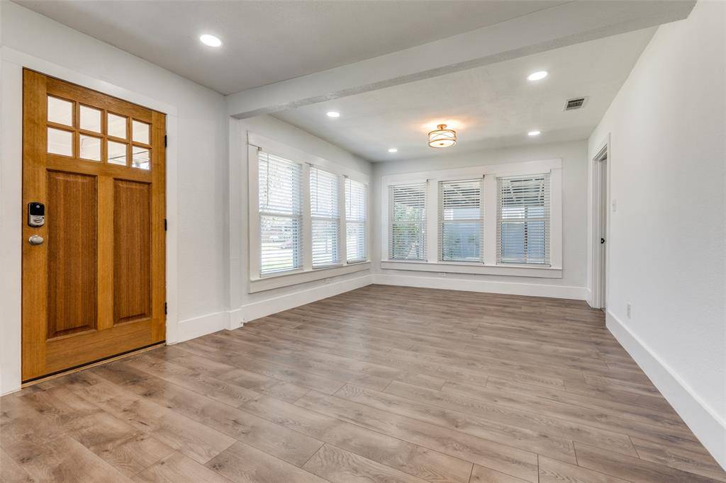 Dallas, TX 75208,1023 Woodlawn Avenue
