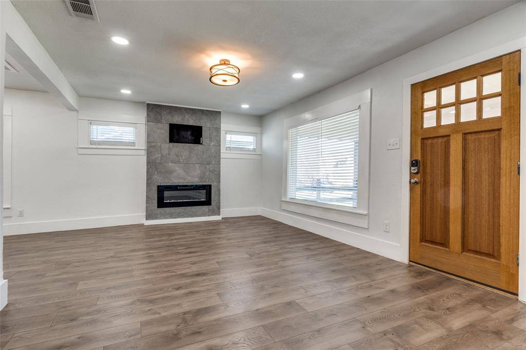 Dallas, TX 75208,1023 Woodlawn Avenue