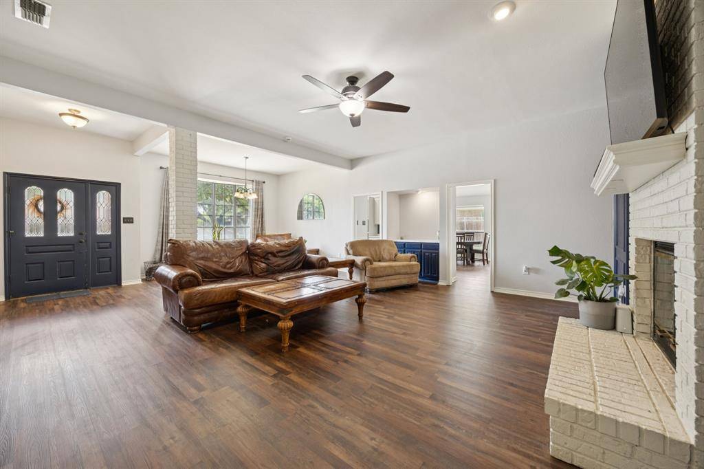 Arlington, TX 76015,2705 Serenade Court