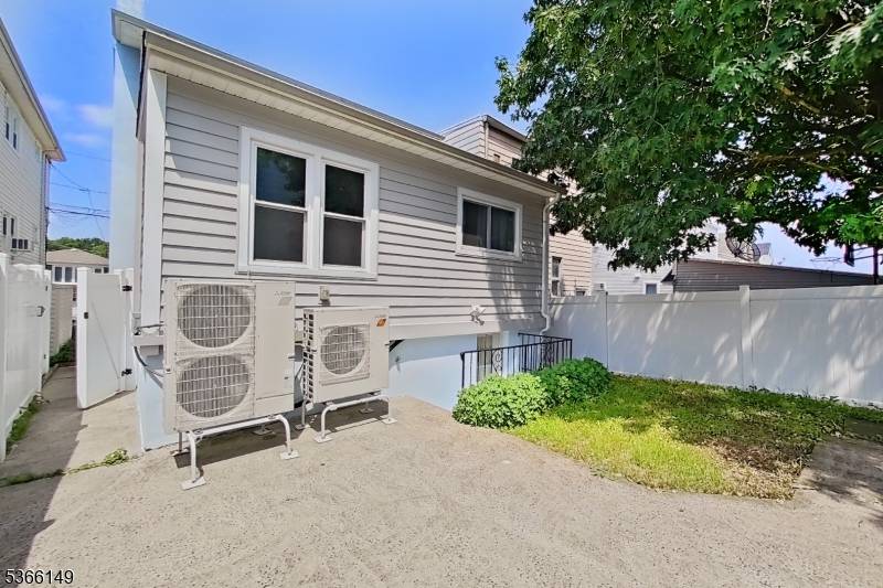 Kearny Town, NJ 07032,112 Devon Ter