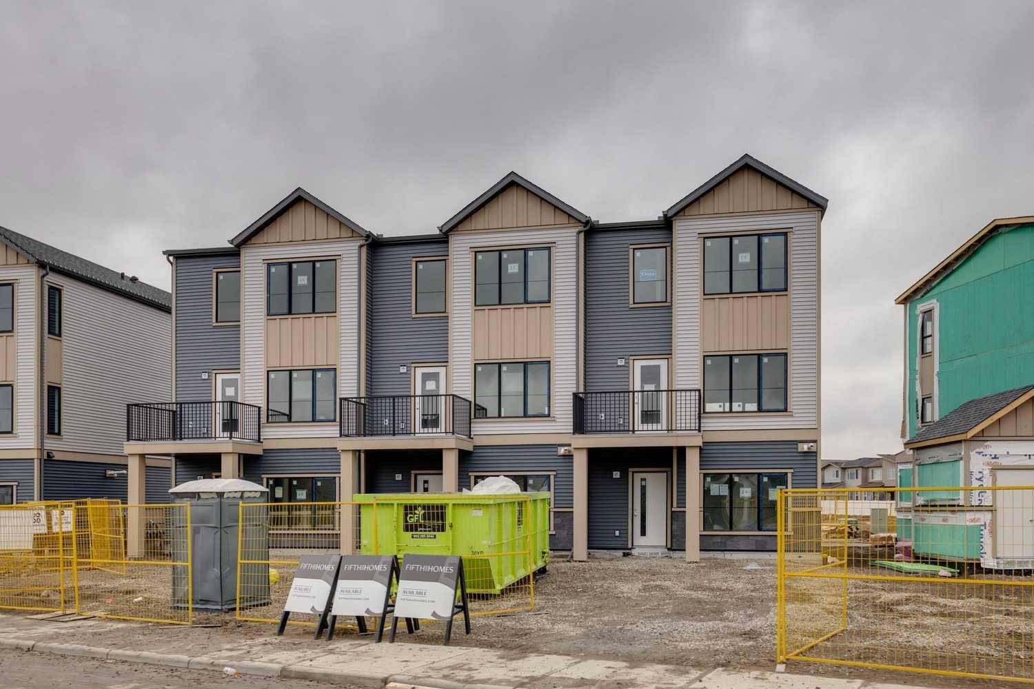 24 Belvedere TER Southeast, Calgary, AB T2A 0V9