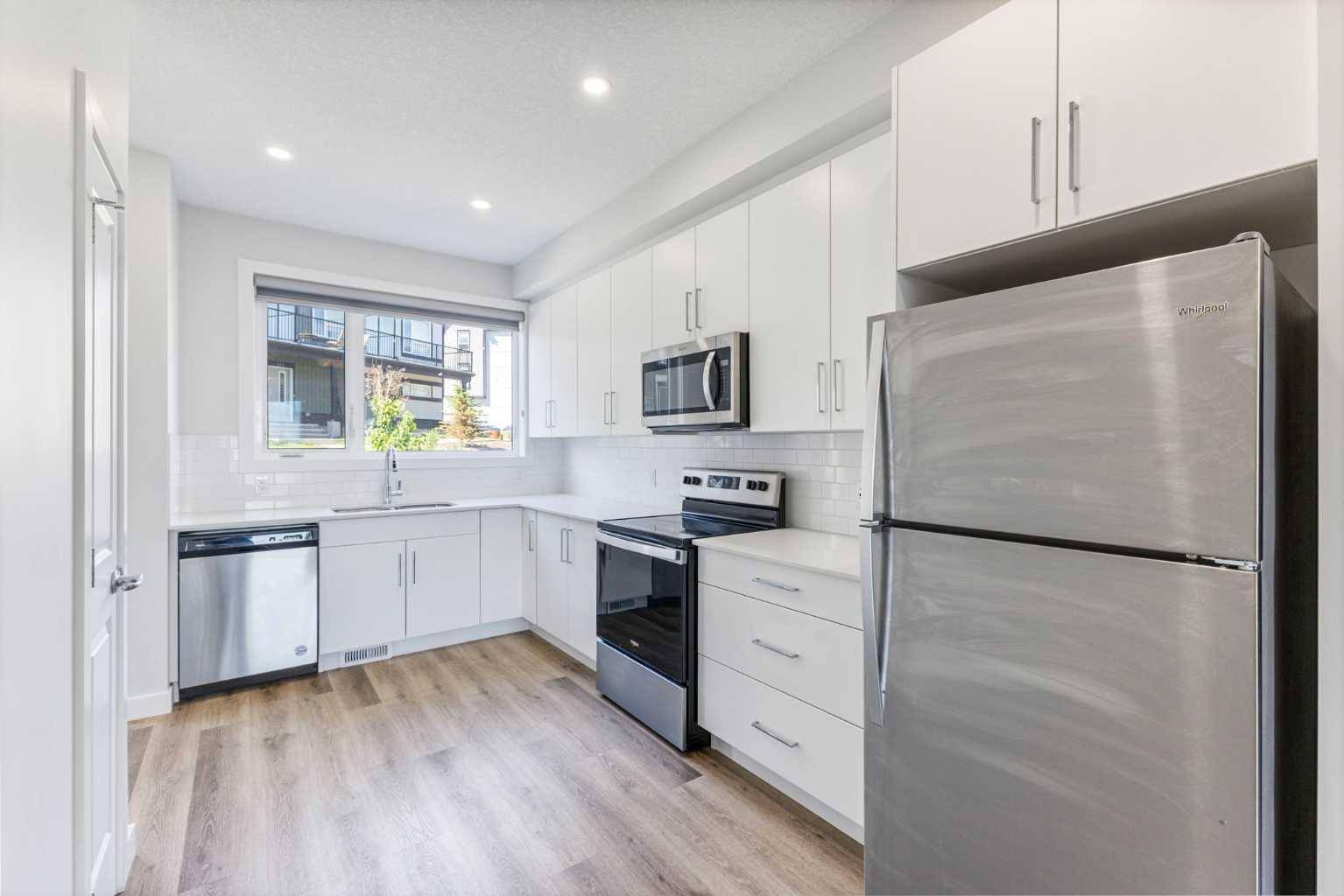 Calgary, AB T3P 1R3,16 Evanscrest PARK Northwest #310
