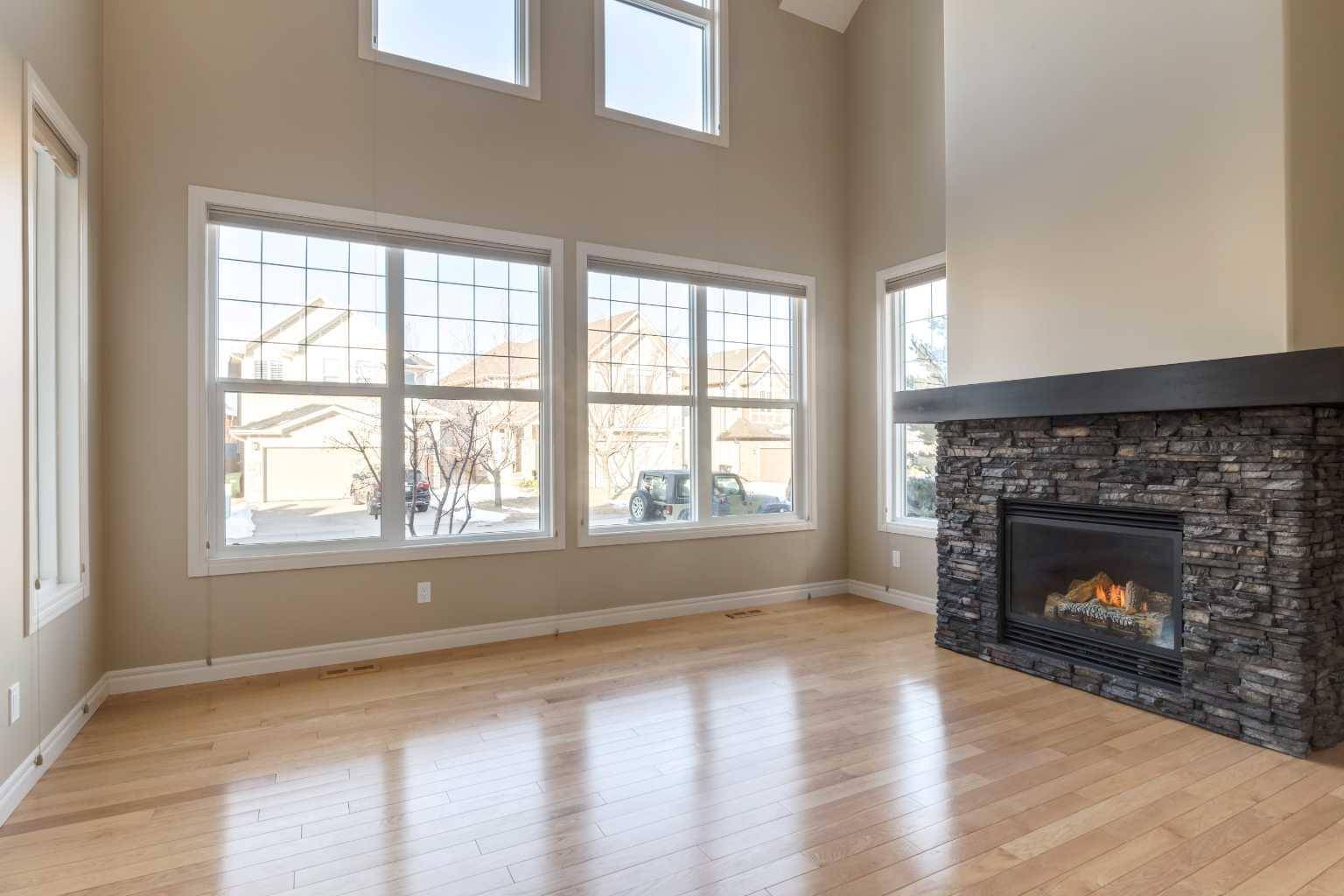 Calgary, AB T3M 0W6,189 Cranarch PL SE
