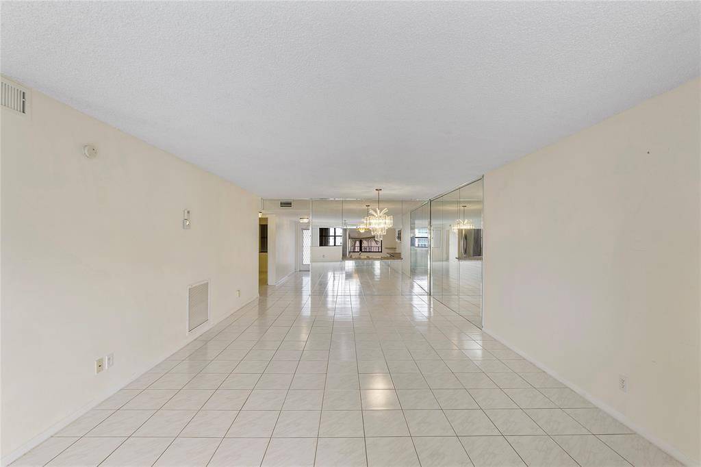 Sunrise, FL 33322,2606 NW 104TH AVE #208