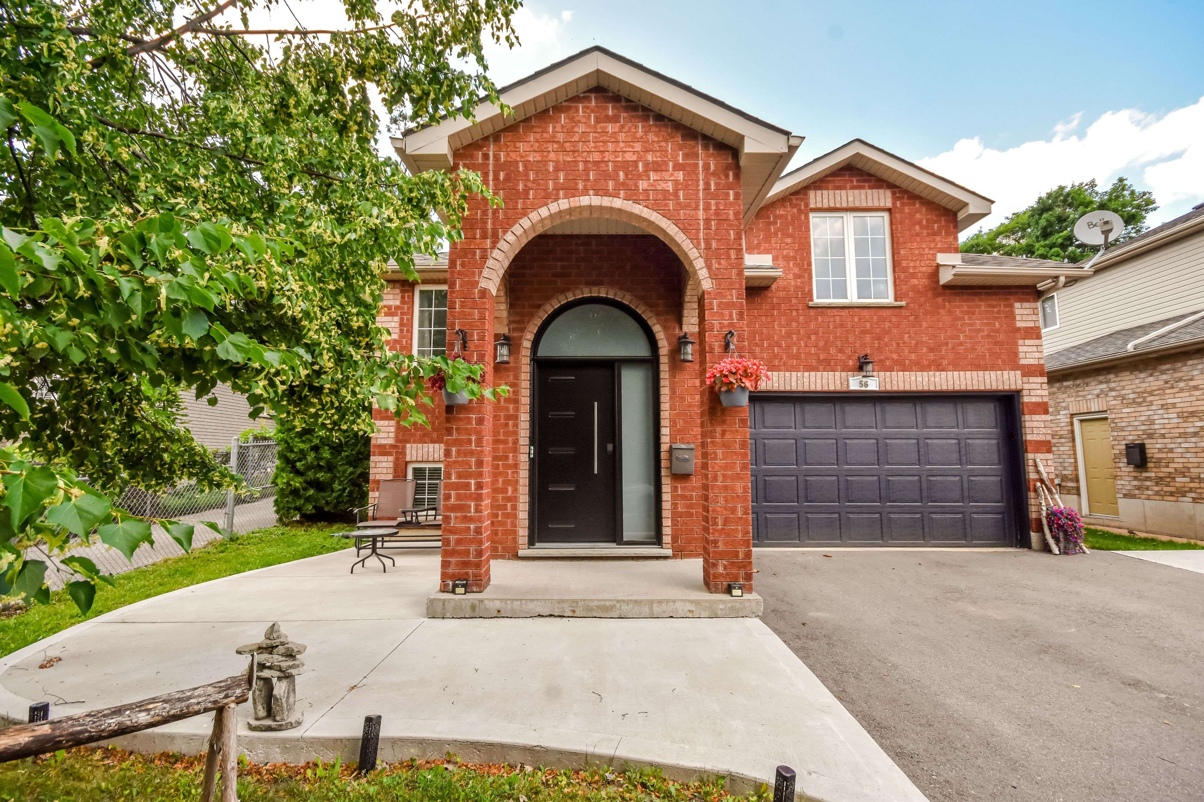 Barrie, ON L4M 6Y4,56 Monique CRES