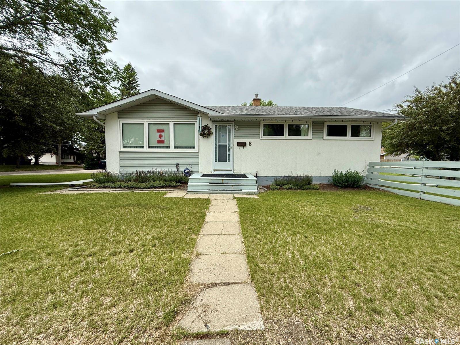 8 Doerr PLACE, Regina, SK S4S 5K6