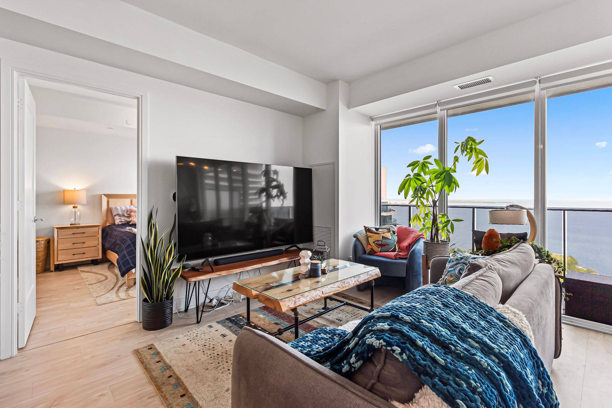 Toronto W06, ON M8V 0G2,70 Annie Craig DR #4005