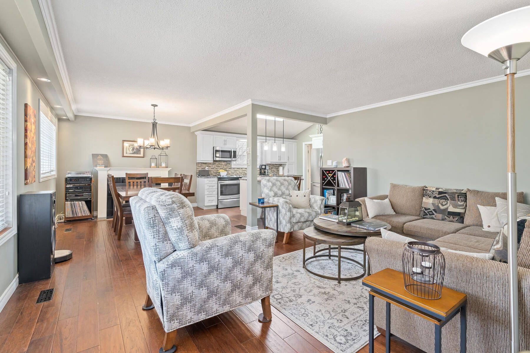 Halton Hills, ON L7G 2S4,32 Joycelyn CRES